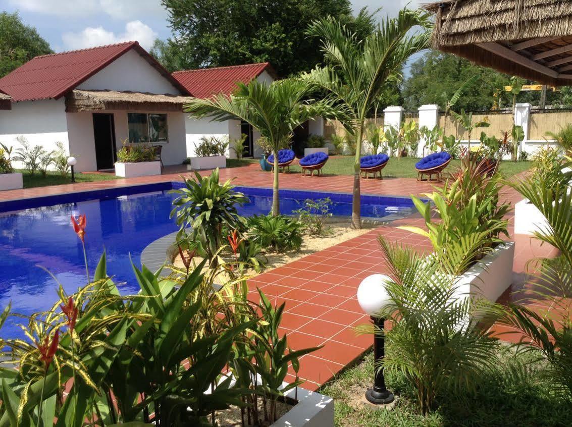 French Garden Resort Σίχανουκβιλ Εξωτερικό φωτογραφία
